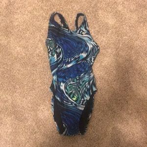 women’s one piece bathing suit size 30